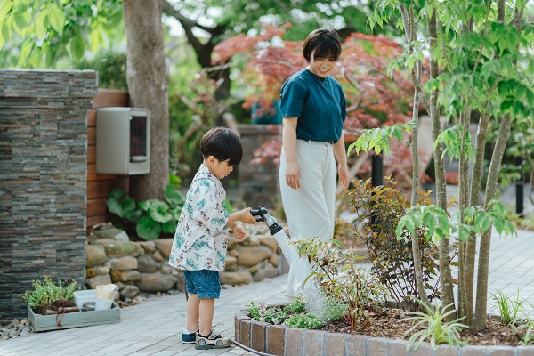 お客さまのお庭から（鹿児島県Oさま／壁付け式）